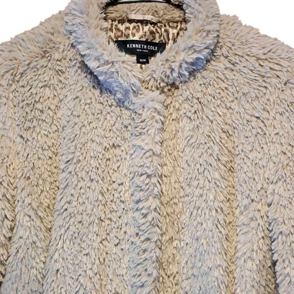 Kenneth Cole Teddy Jacket Women's Size Medium Creame NWOT